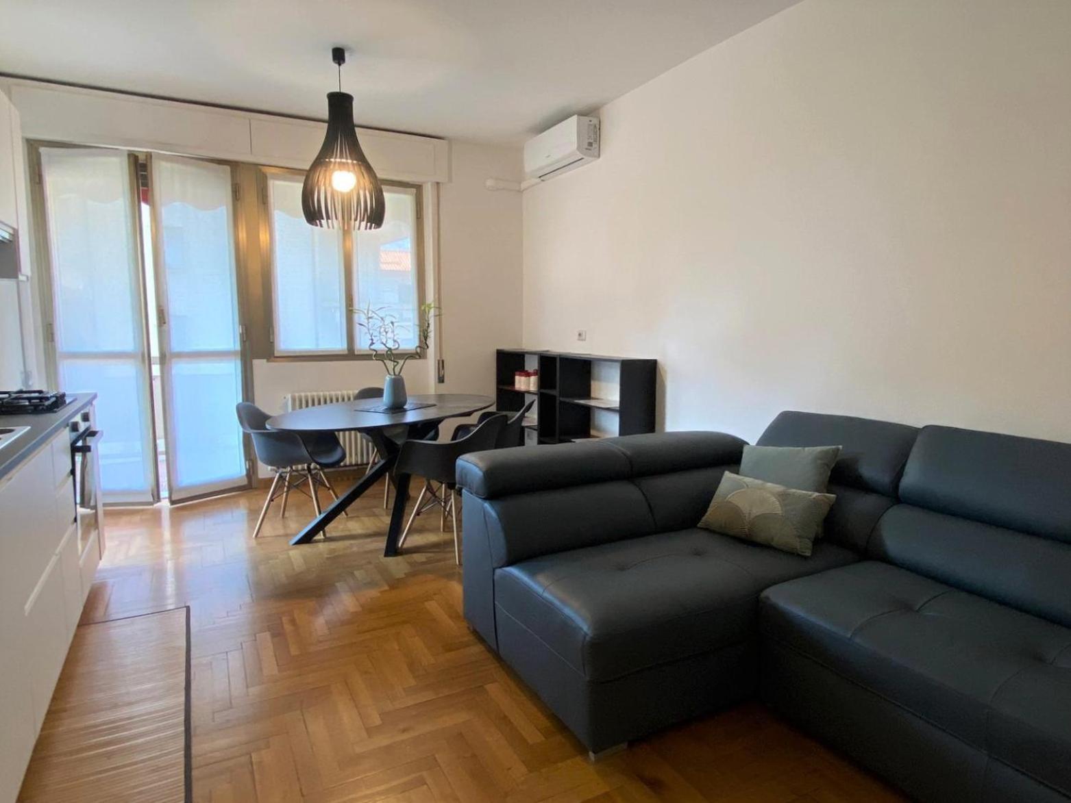 The Little Duck - Modern Apartment With Balcony Como Bagian luar foto